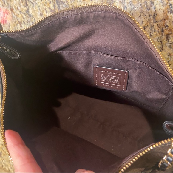 Coach shoulder bag with matching wallet - Picture 6 of 10